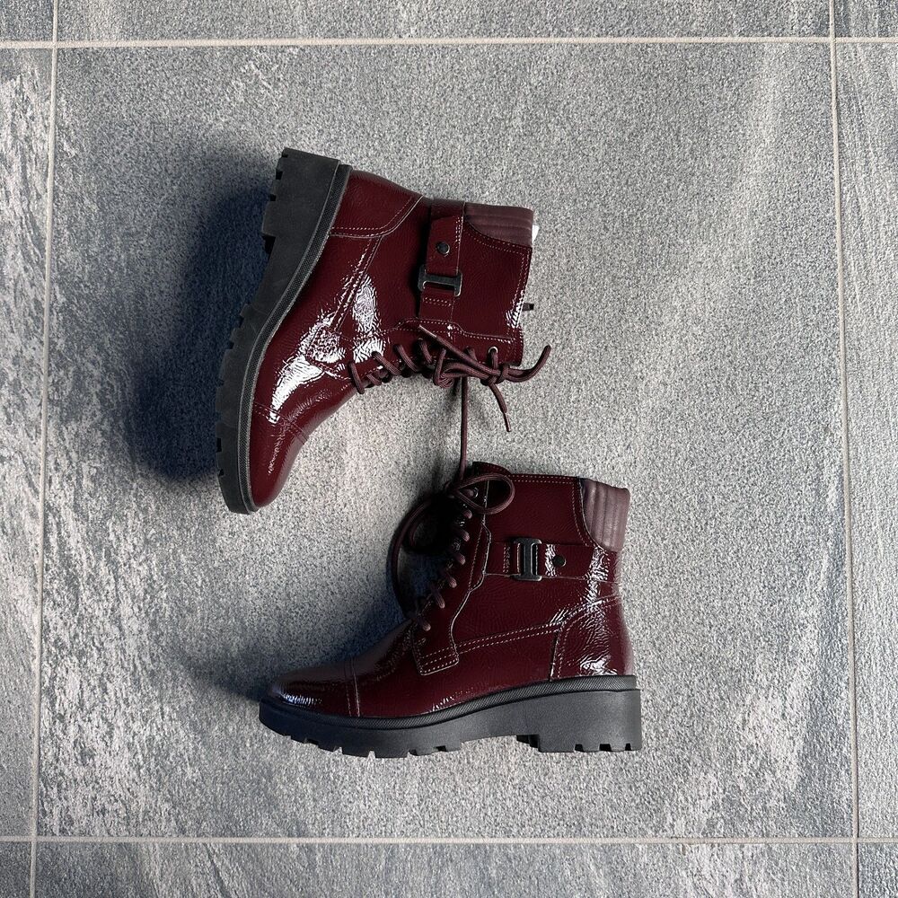 NIB Clarks Calla Dance Lace-Up Buckled Boots Side Zip Burgundy Patent Women's 7W - Picture 6 of 12